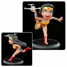 Quantum Mechanix Collectibles QMX Wonder Woman W/ Jet Q-Fig