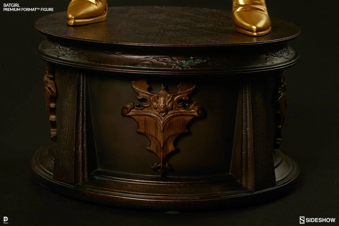 Batgirl Premium Format™ Figure By Sideshow Collectibles EXCLUSIVE