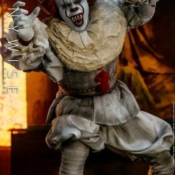 Collectibles Pennywise 1/6th Scale Collectible Figure Hot Toys