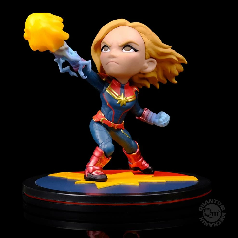 Quantum Mechanix Collectibles Captain Marvel QMX Q-Figure Diorama