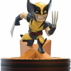 Collectibles Quantum Mechanix Marvel's 80th: Wolverine Q-Fig Diorama Figure