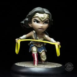 Quantum Mechanix Collectibles QMx Wonder Woman Justice League Q-Fig